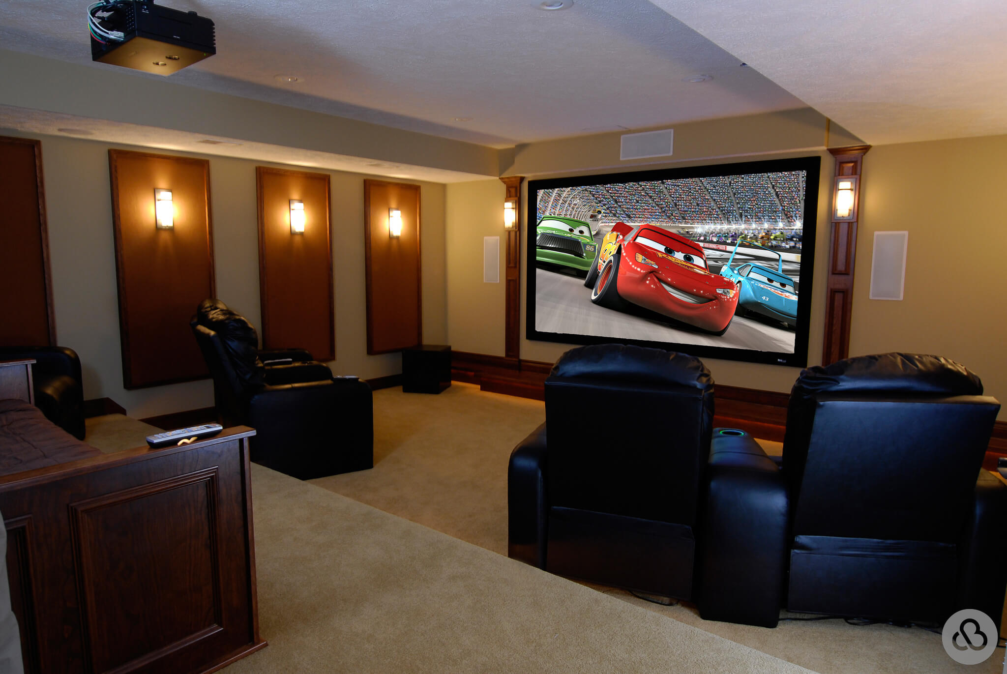 Home-Theater-Basement_2023-09-15-LandingPage-04