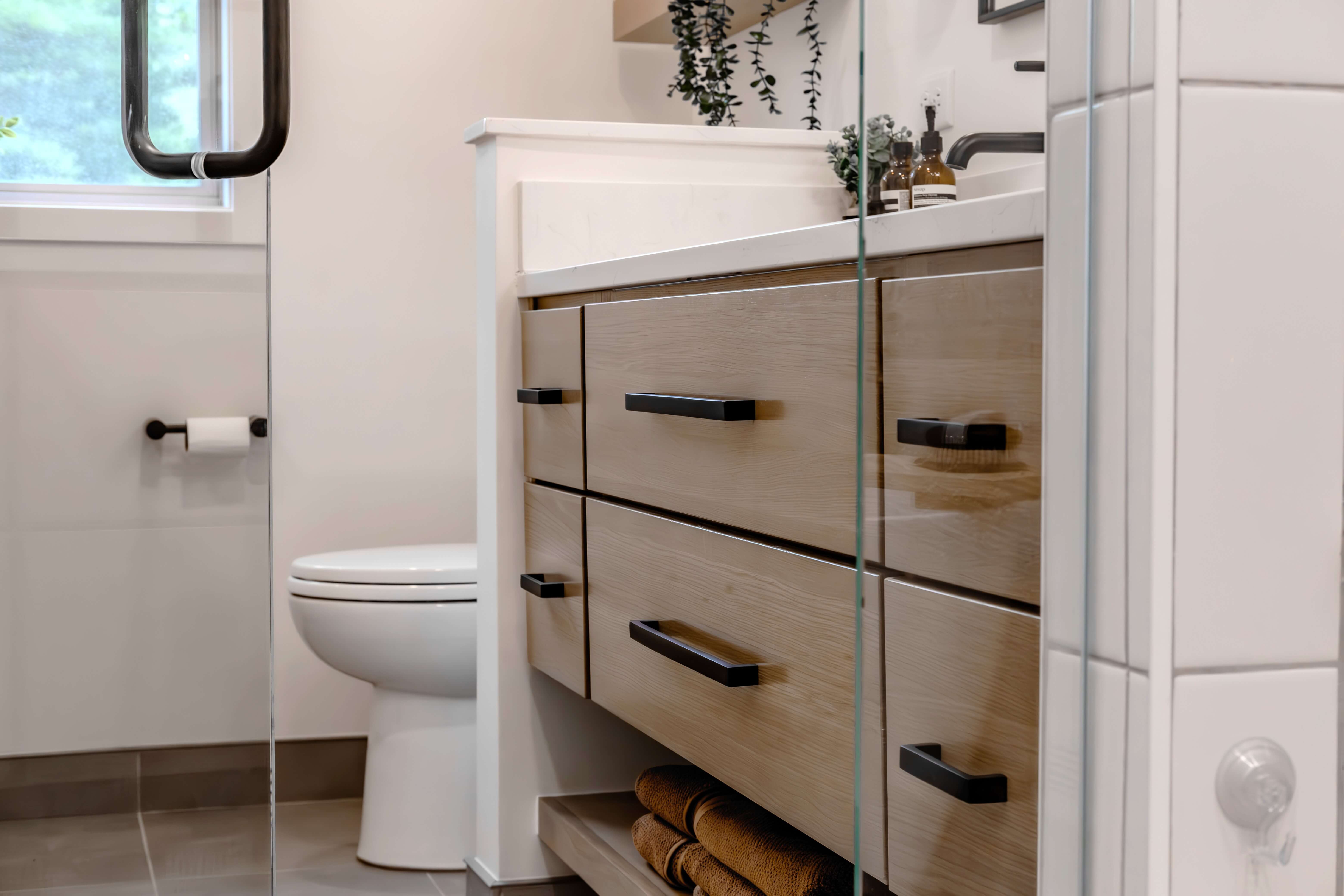09. Kralapp Bathroom