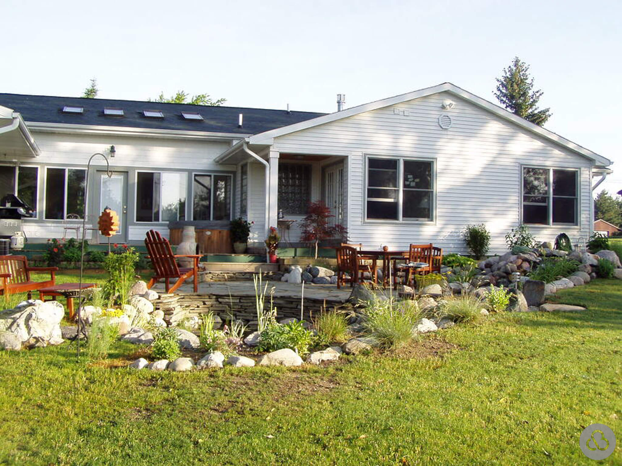 Earl-Pond_2023-09-15-LandingPage-03