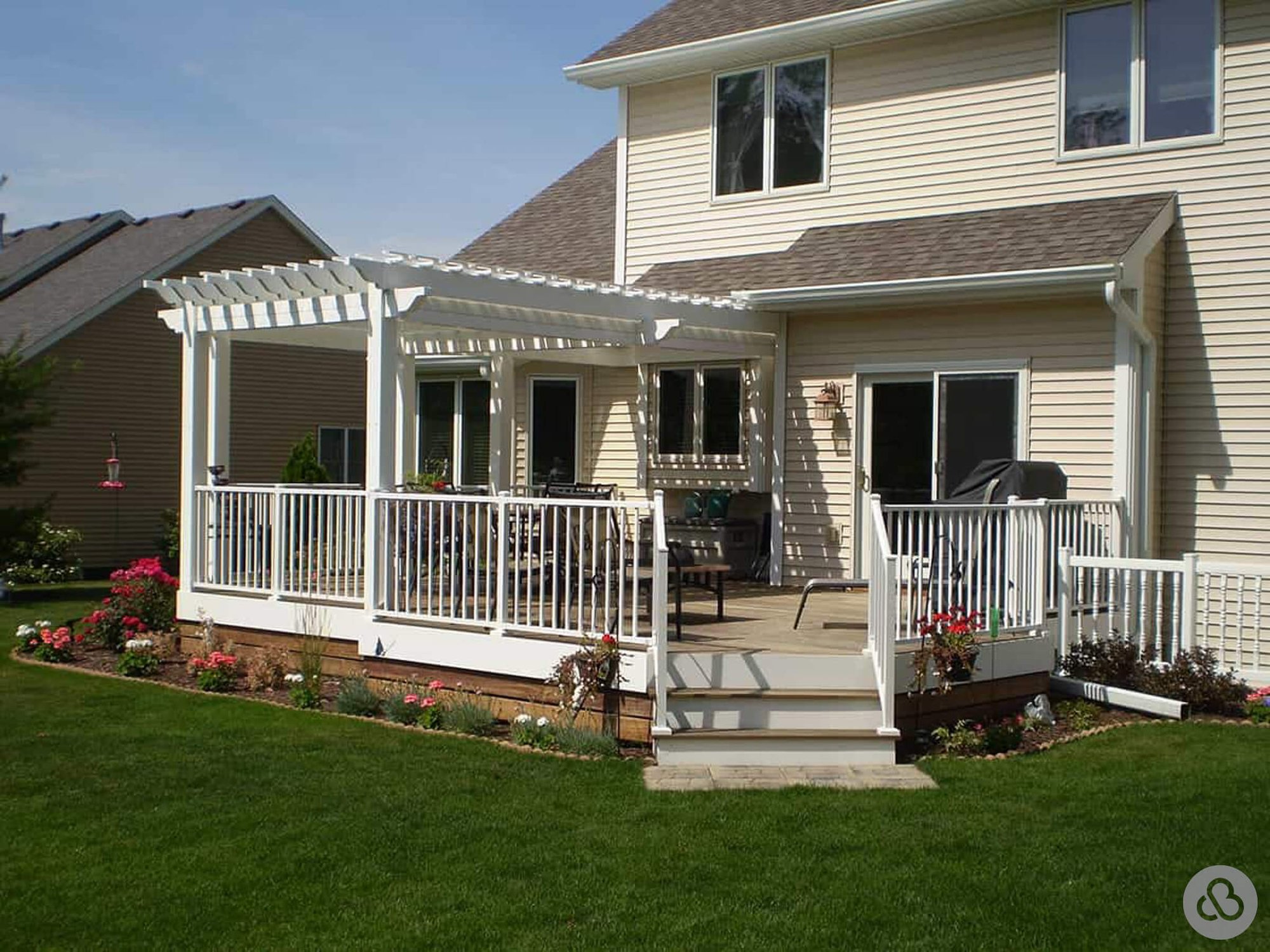 White-Pergola_2023-09-15-LandingPage-02
