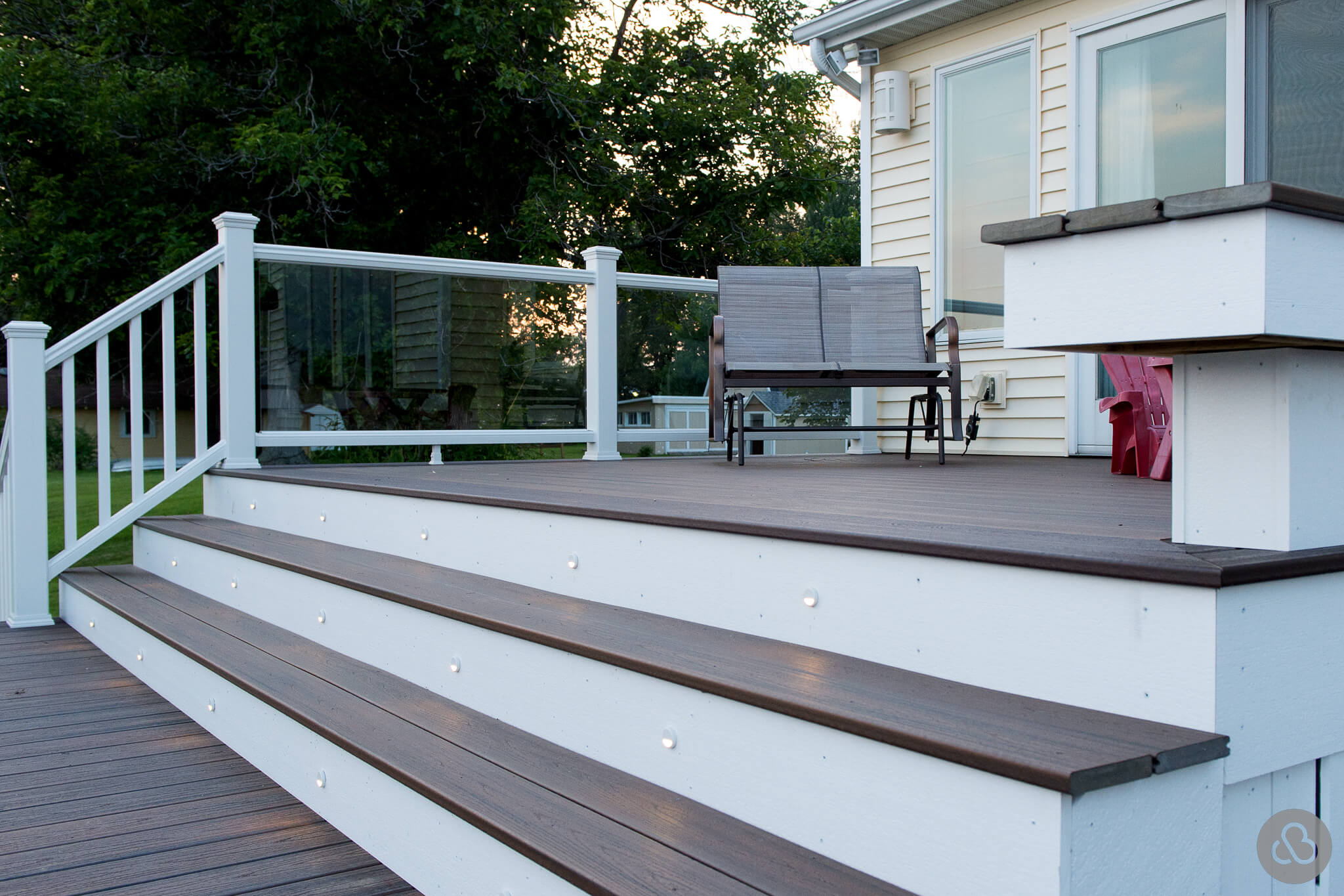 Lake-Deck_2023-09-15-LandingPage-04