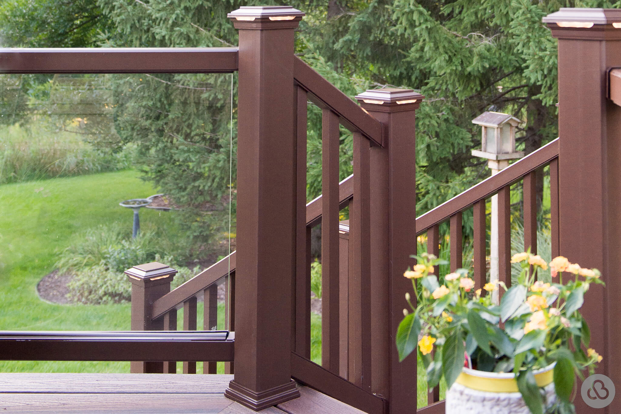 Composite-Glass-Railings-Deck_2023-09-15-LandingPage-01
