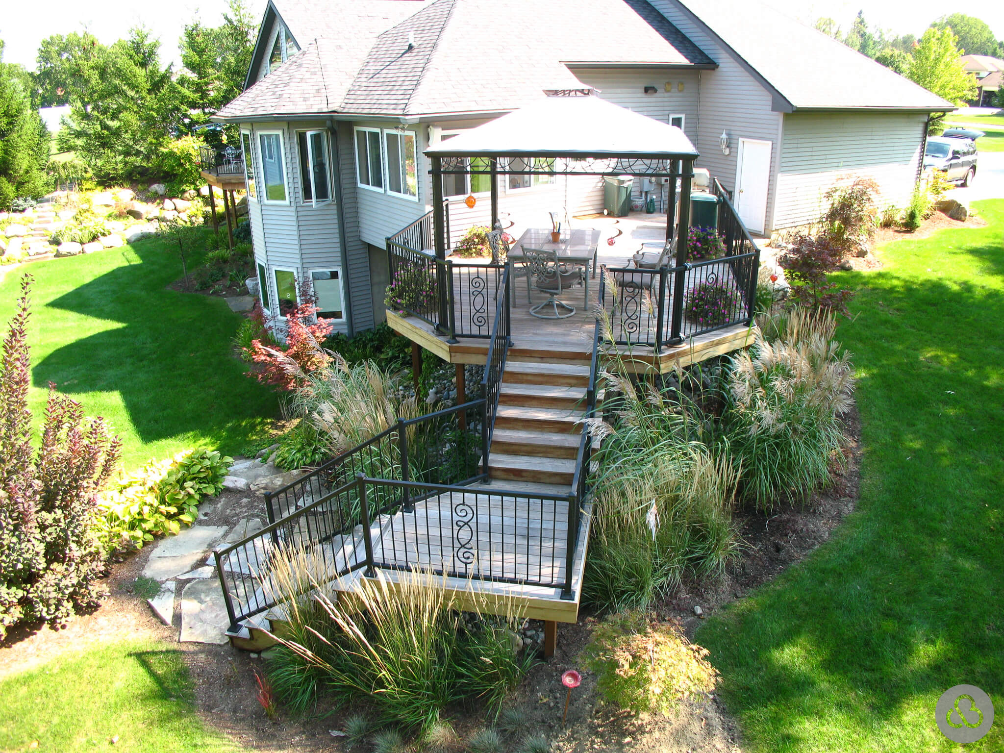 Wood-Deck-Pergola_2023-09-15-LandingPage-02