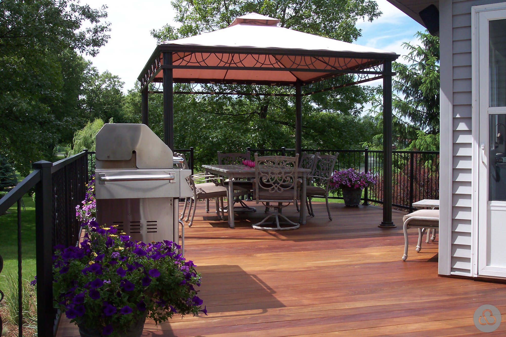 Wood-Deck-Pergola_2023-09-15-LandingPage-03