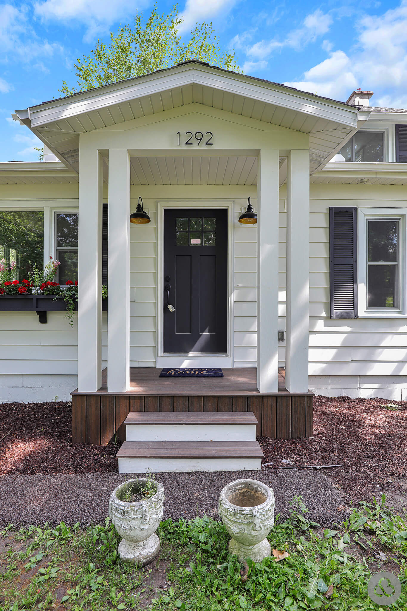 Adent-Porch_2023-09-15-LandingPage-02
