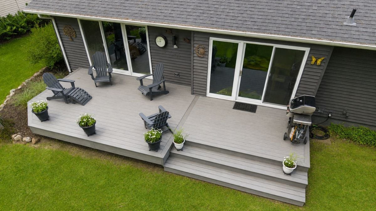 Dunkelberger-Deck_2026-07-02_DecksGallery_Website-01