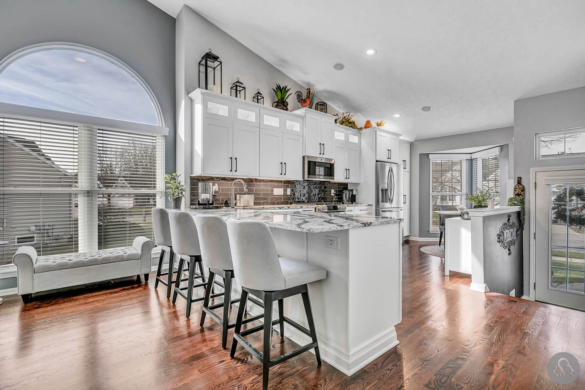 Doyle-Kitchen_2023-09-15-LandingPage-03