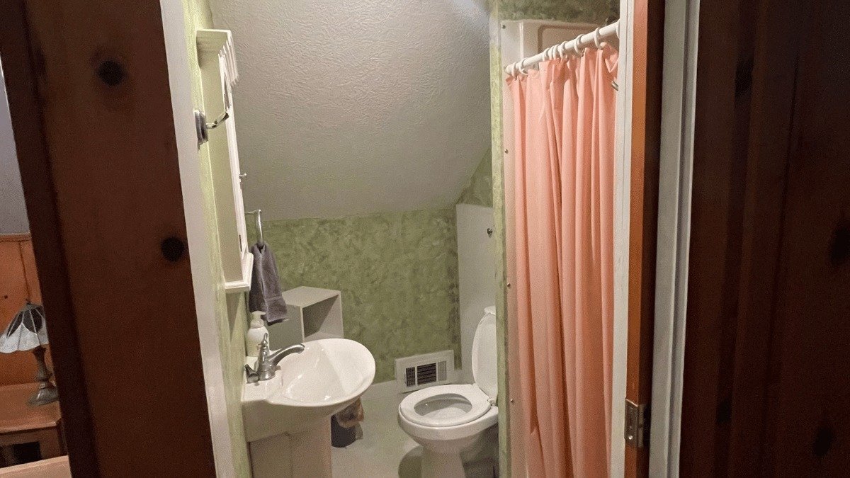 unfinished bathroom in Riverside Park Lansing Michigan
