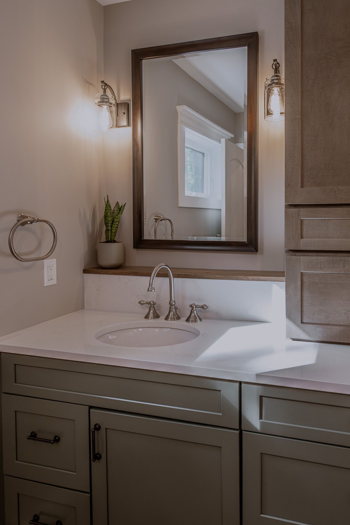20260916-Collison-Bathroom-Final-RGB-CB-0002