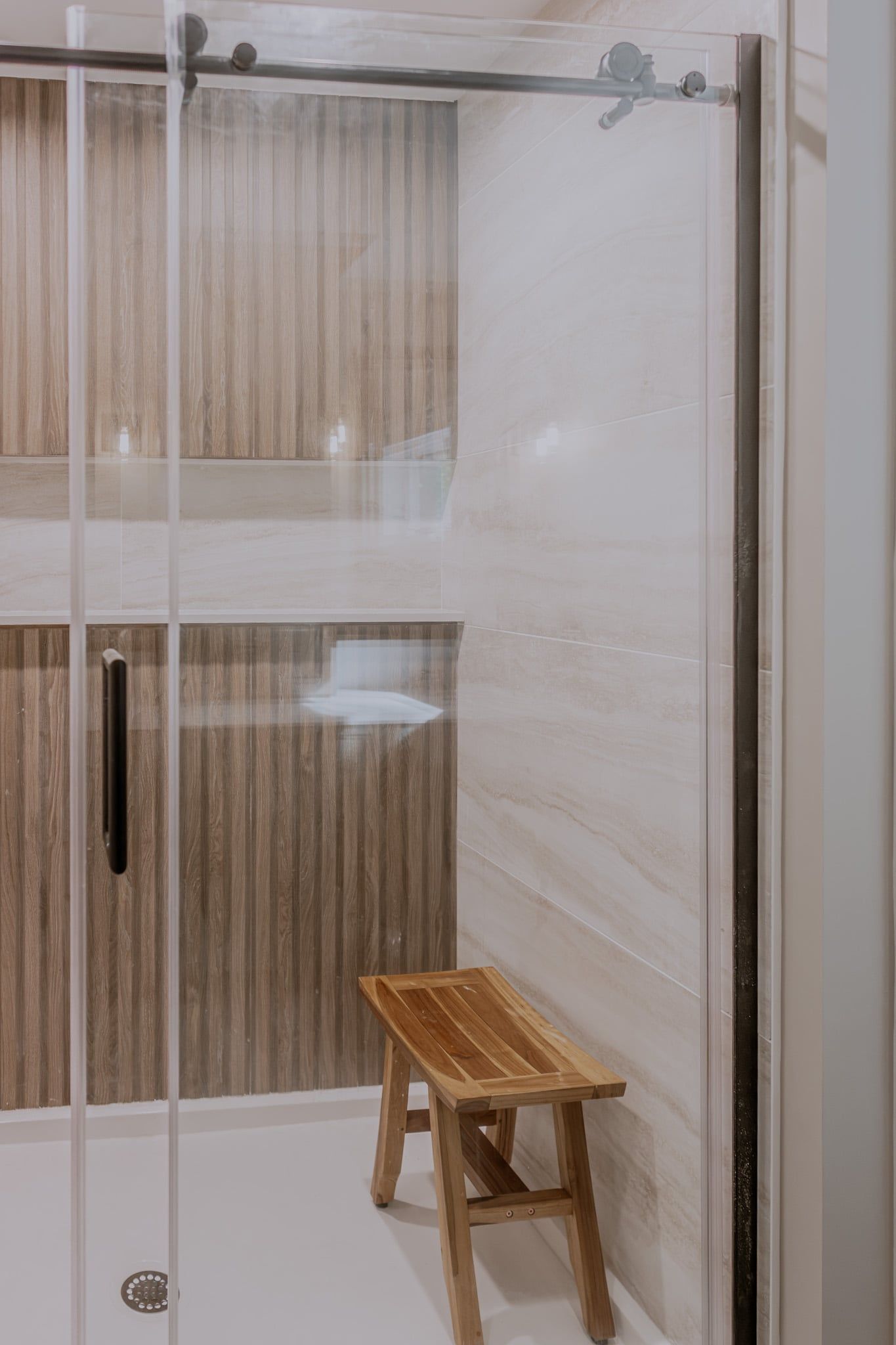 20260916-Collison-Bathroom-Final-RGB-CB-0010