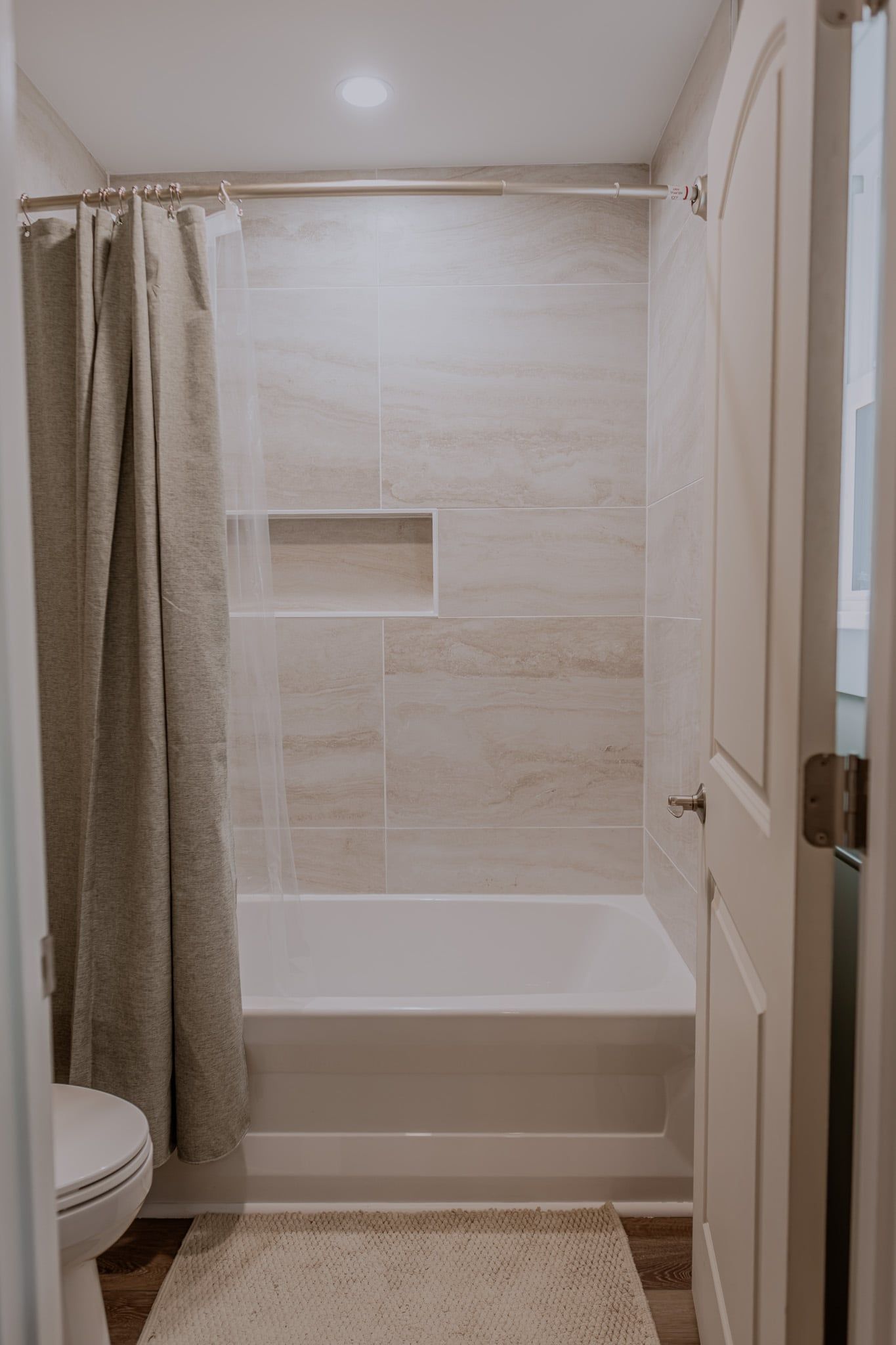 20260916-Collison-Bathroom-Final-RGB-CB-0025